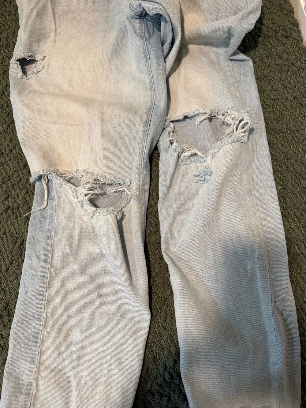 Light Wash Frayed Hem Women’s Extra Long Jeans